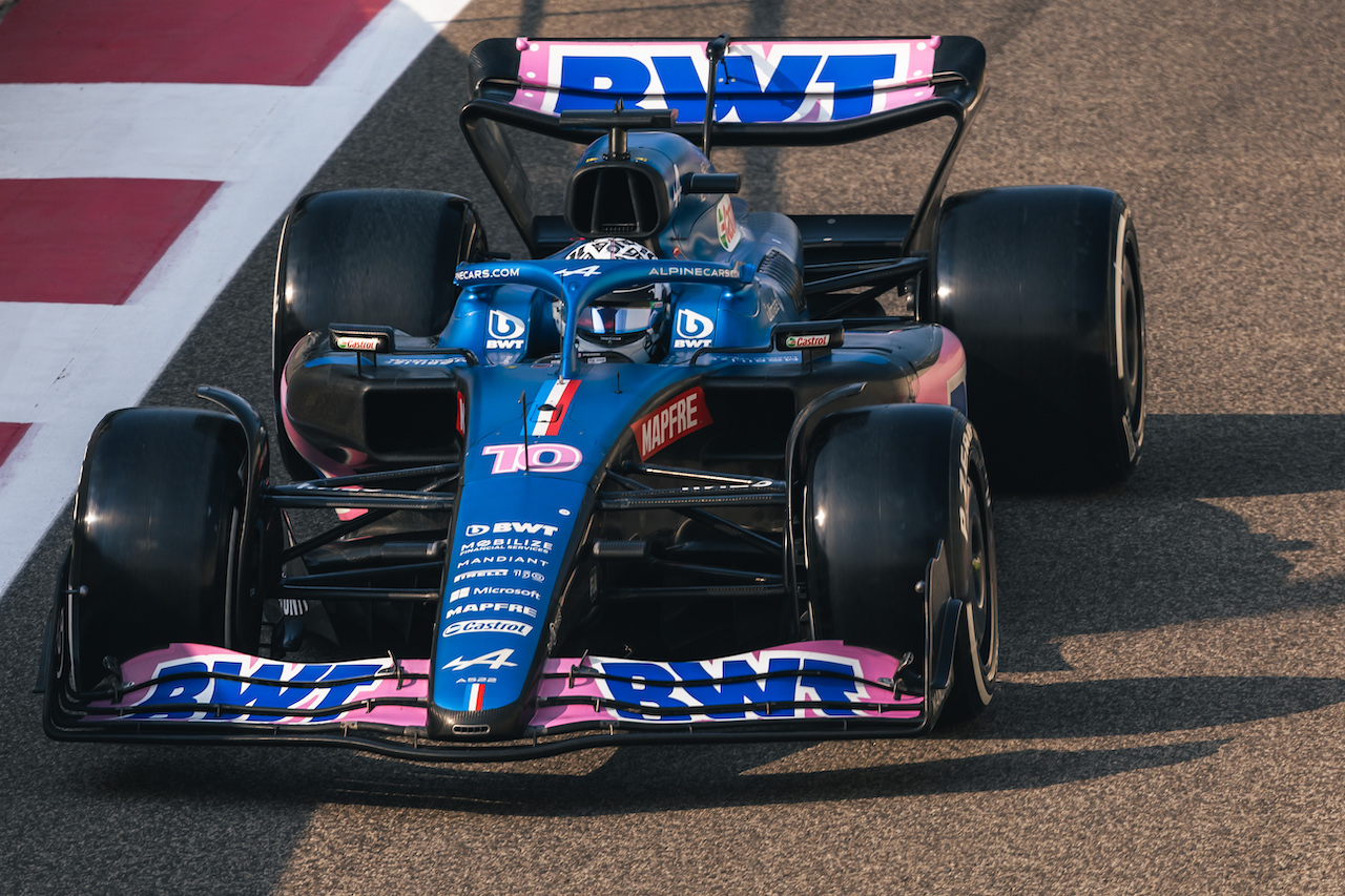 TEST ABU DHABI, Pierre Gasly (FRA) Alpine F1 Team A522.
22.11.2022. Formula 1 Testing, Yas Marina Circuit, Abu Dhabi, Tuesday.
- www.xpbimages.com, EMail: requests@xpbimages.com © Copyright: Bearne / XPB Images