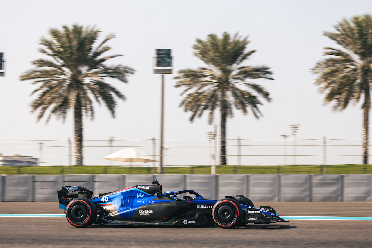 TEST ABU DHABI, Logan Sargeant (USA) Williams Racing FW44.
22.11.2022. Formula 1 Testing, Yas Marina Circuit, Abu Dhabi, Tuesday.
- www.xpbimages.com, EMail: requests@xpbimages.com © Copyright: Bearne / XPB Images