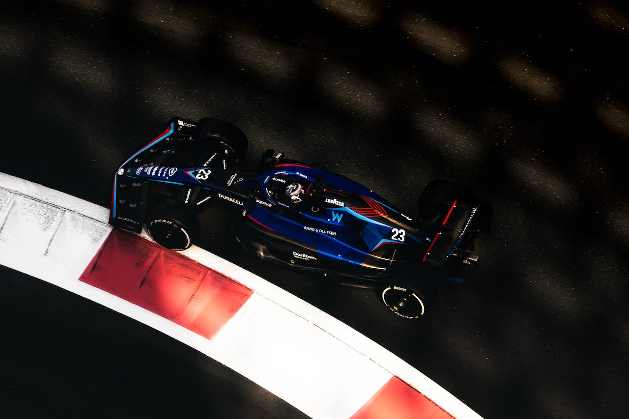 TEST ABU DHABI, Alexander Albon (THA) Williams Racing FW44.
22.11.2022. Formula 1 Testing, Yas Marina Circuit, Abu Dhabi, Tuesday.
- www.xpbimages.com, EMail: requests@xpbimages.com © Copyright: Bearne / XPB Images