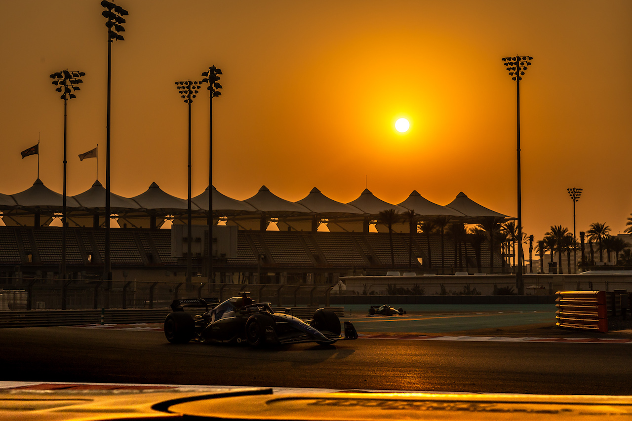 TEST ABU DHABI, Logan Sargeant (USA) Williams Racing FW44.
22.11.2022. Formula 1 Testing, Yas Marina Circuit, Abu Dhabi, Tuesday.
- www.xpbimages.com, EMail: requests@xpbimages.com © Copyright: Bearne / XPB Images