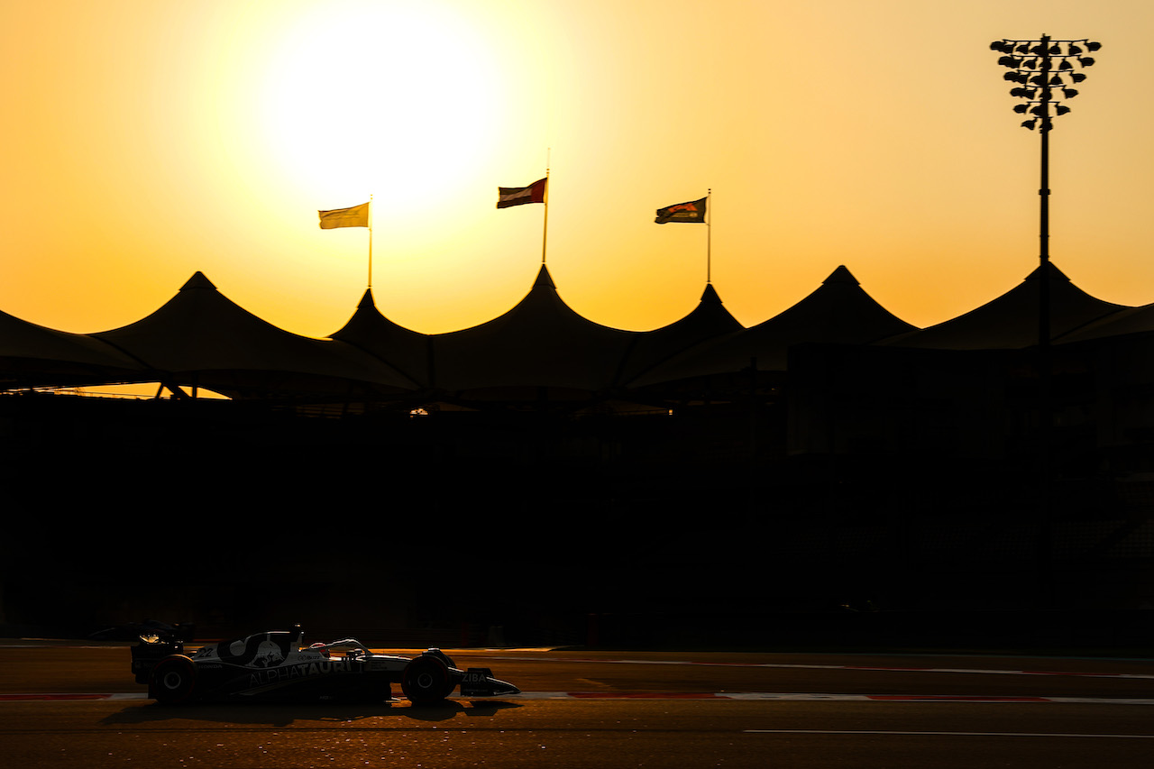 TEST ABU DHABI