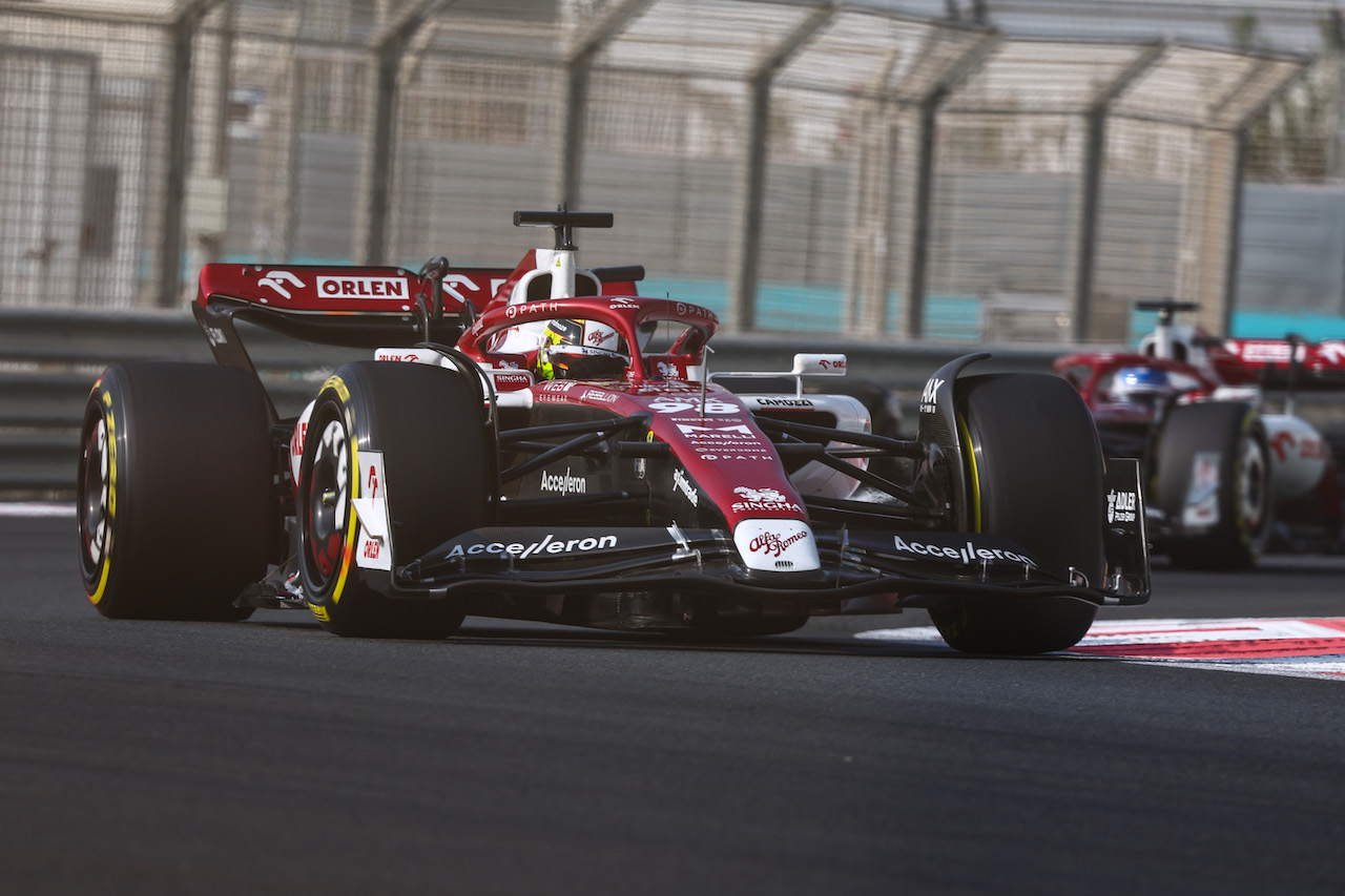 TEST ABU DHABI, Theo Pourchaire (FRA) Alfa Romeo F1 Team 
22.11.2022. Formula 1 Testing, Yas Marina Circuit, Abu Dhabi, Tuesday.
- www.xpbimages.com, EMail: requests@xpbimages.com © Copyright: Charniaux / XPB Images