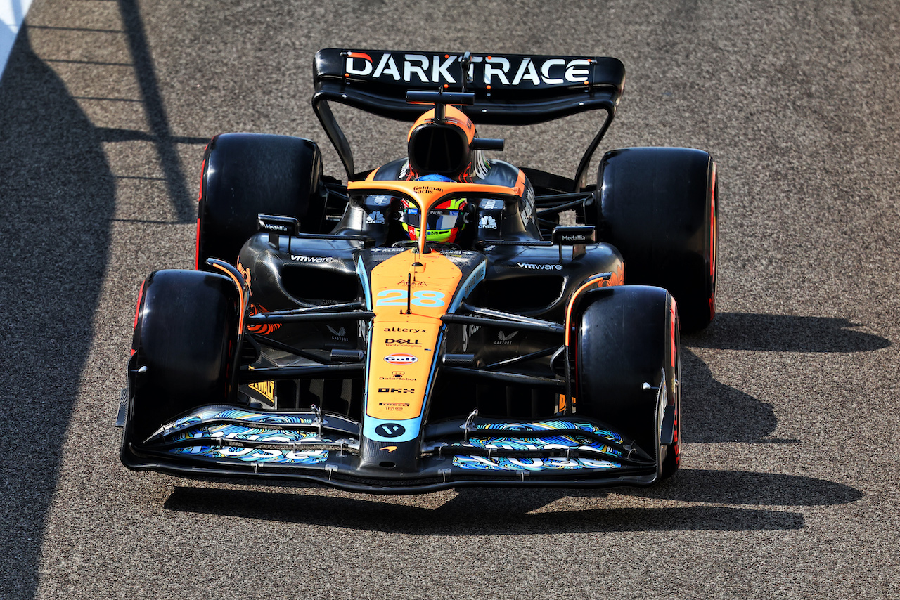 TEST ABU DHABI, Oscar Piastri (AUS) McLaren MCL36.
21.11.2022. Formula 1 Testing, Yas Marina Circuit, Abu Dhabi, Monday.
- www.xpbimages.com, EMail: requests@xpbimages.com © Copyright: Charniaux / XPB Images