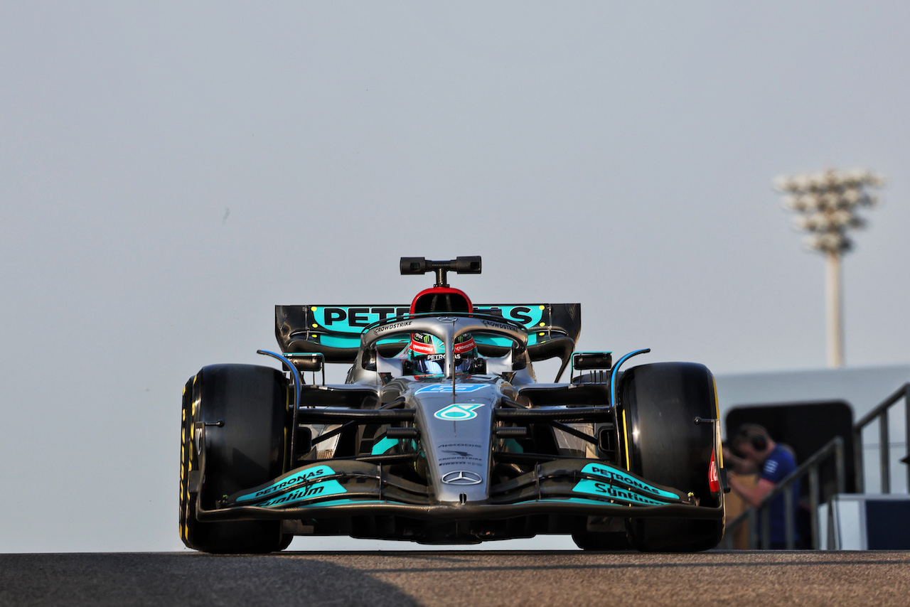 TEST ABU DHABI, George Russell (GBR) Mercedes AMG F1 W13.
22.11.2022. Formula 1 Testing, Yas Marina Circuit, Abu Dhabi, Tuesday.
- www.xpbimages.com, EMail: requests@xpbimages.com © Copyright: Bearne / XPB Images