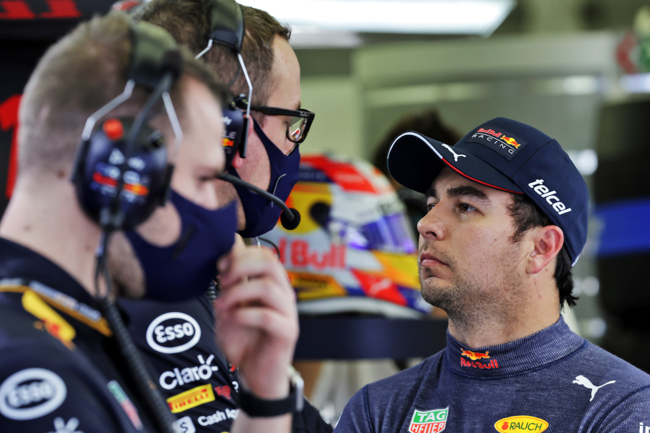 TEST BAHRAIN, Sergio Perez (MEX) Red Bull Racing.
10.03.2022. Formula 1 Testing, Sakhir, Bahrain, Day One.
- www.xpbimages.com, EMail: requests@xpbimages.com © Copyright: Bearne / XPB Images