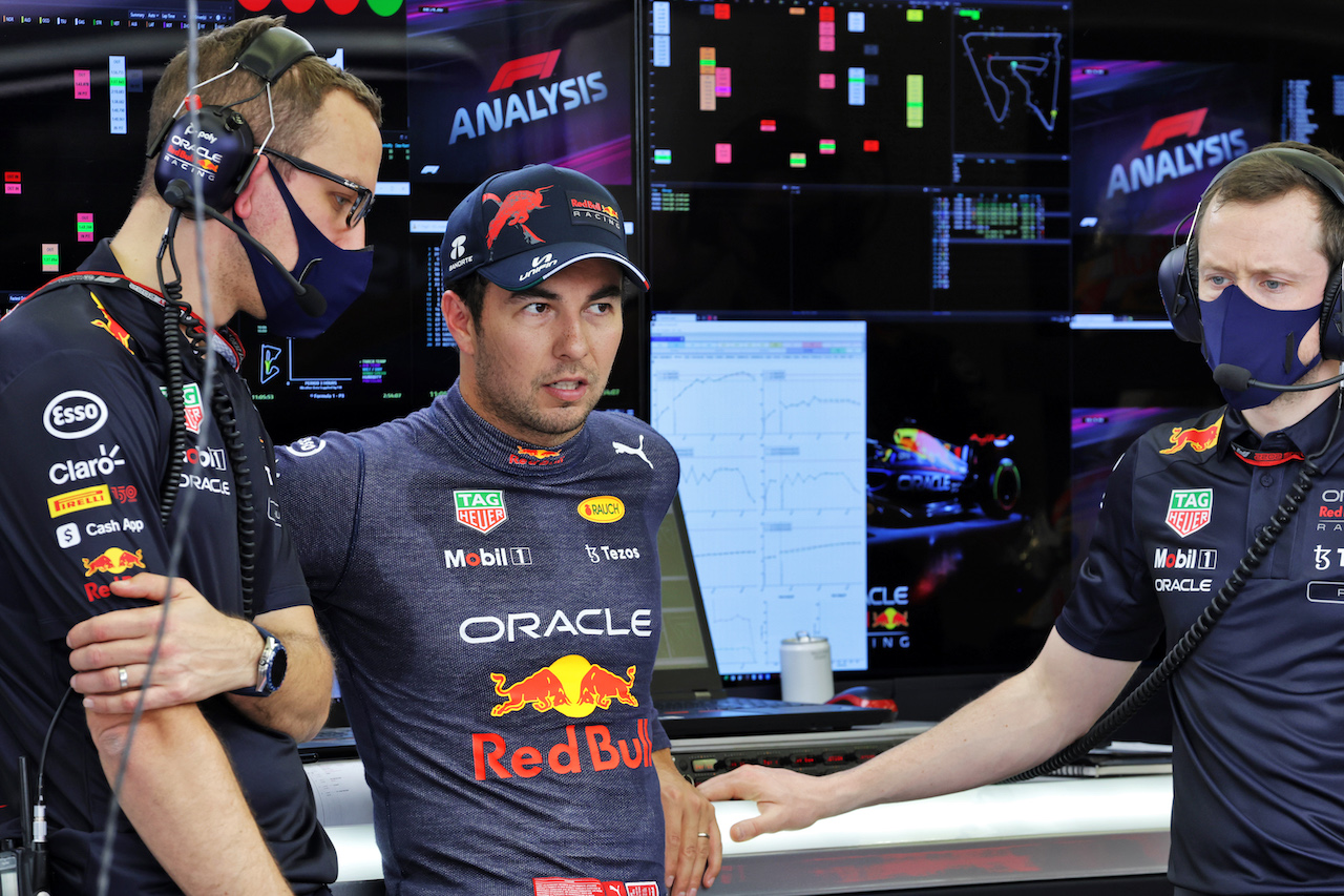 TEST BAHRAIN, Sergio Perez (MEX) Red Bull Racing.
10.03.2022. Formula 1 Testing, Sakhir, Bahrain, Day One.
- www.xpbimages.com, EMail: requests@xpbimages.com © Copyright: Bearne / XPB Images
