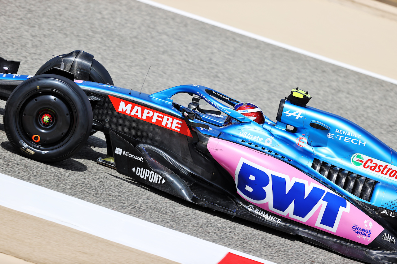 TEST BAHRAIN, Esteban Ocon (FRA) Alpine F1 Team A522.
10.03.2022. Formula 1 Testing, Sakhir, Bahrain, Day One.
- www.xpbimages.com, EMail: requests@xpbimages.com © Copyright: Moy / XPB Images