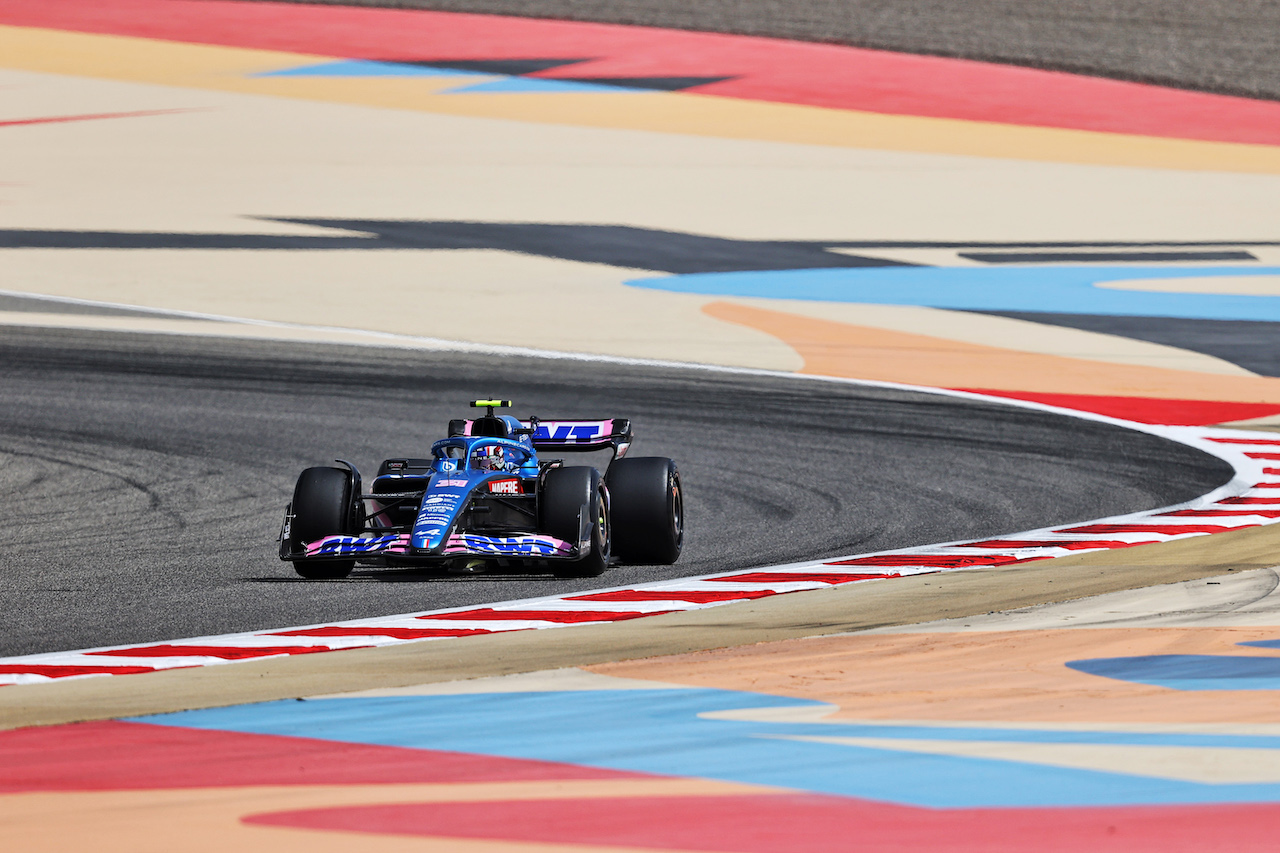 TEST BAHRAIN, Esteban Ocon (FRA) Alpine F1 Team A522.
10.03.2022. Formula 1 Testing, Sakhir, Bahrain, Day One.
- www.xpbimages.com, EMail: requests@xpbimages.com © Copyright: Moy / XPB Images