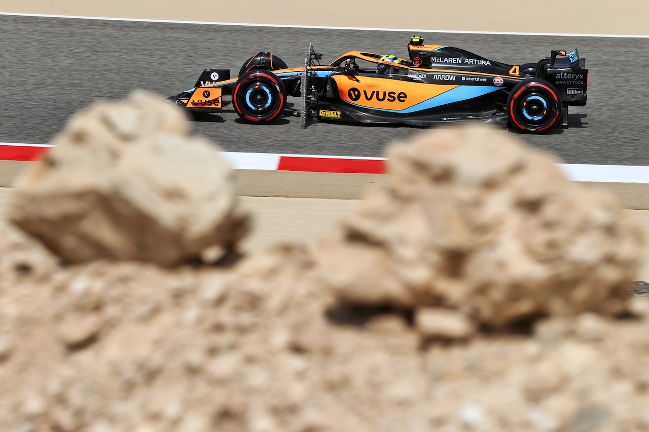 TEST BAHRAIN, Lando Norris (GBR) McLaren MCL36.
10.03.2022. Formula 1 Testing, Sakhir, Bahrain, Day One.
- www.xpbimages.com, EMail: requests@xpbimages.com © Copyright: Moy / XPB Images