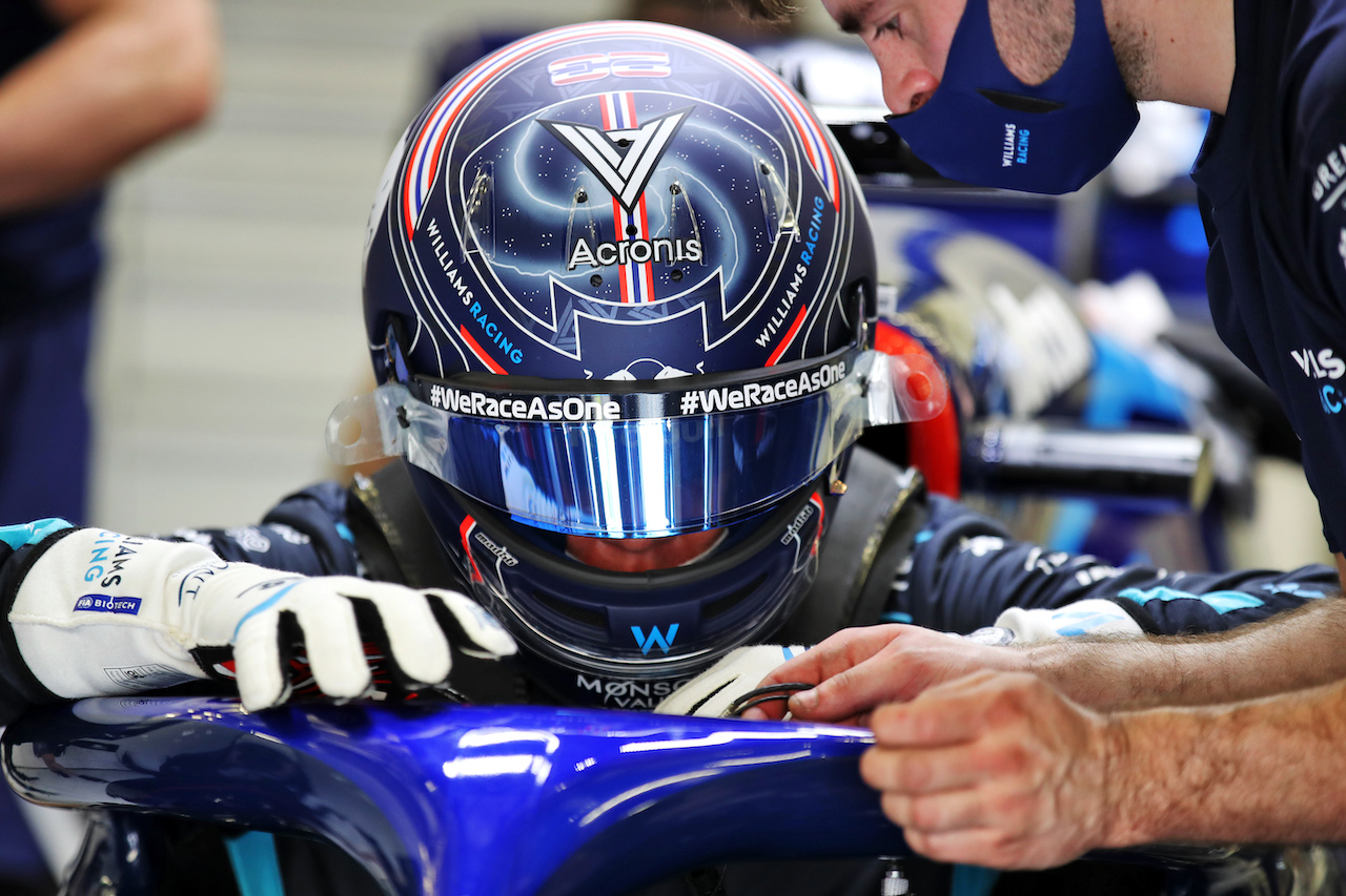 TEST BAHRAIN, Alexander Albon (THA) Williams Racing FW44.
10.03.2022. Formula 1 Testing, Sakhir, Bahrain, Day One.
 - www.xpbimages.com, EMail: requests@xpbimages.com © Copyright: Coates / XPB Images