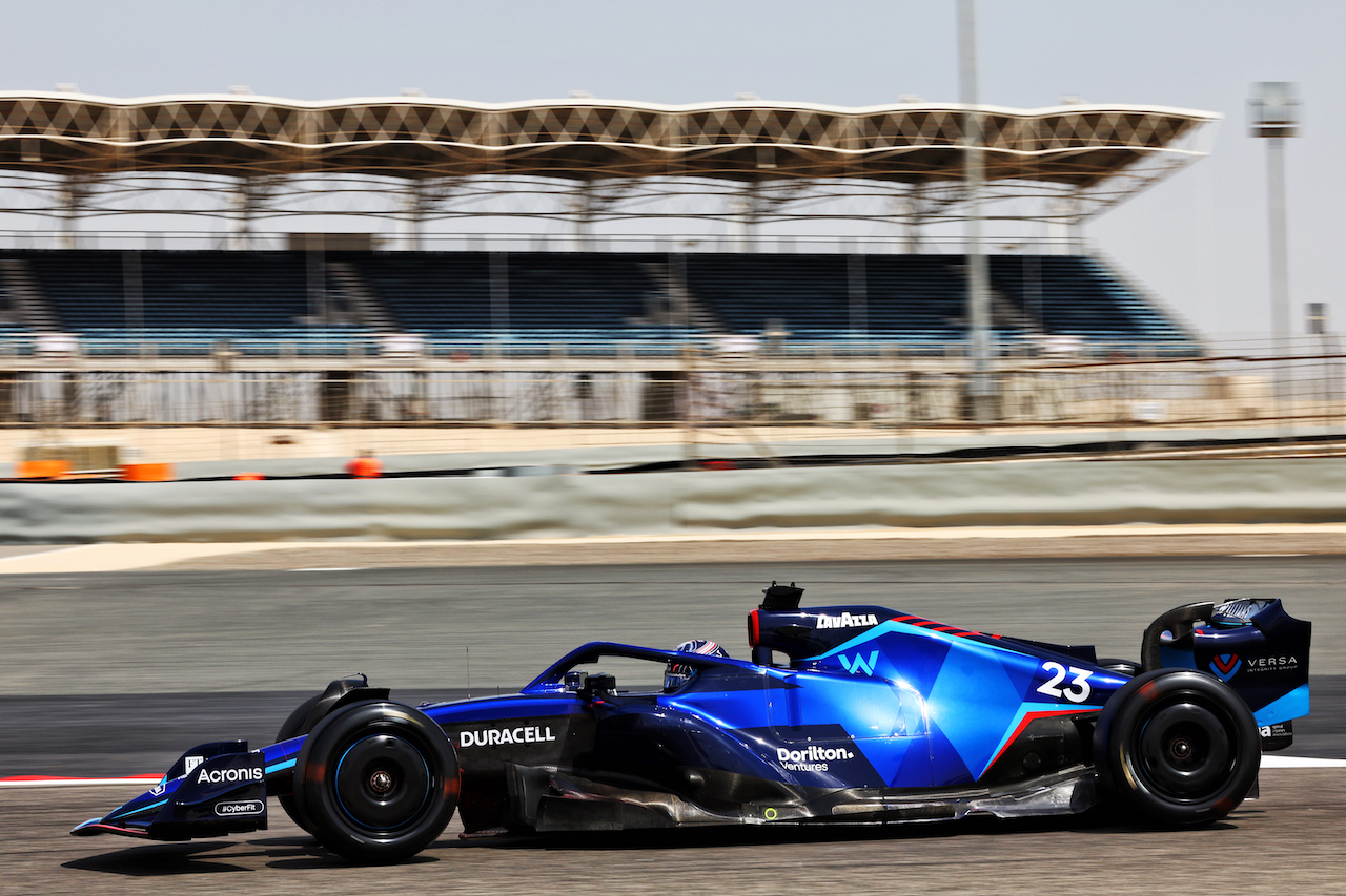 TEST BAHRAIN, Alexander Albon (THA) Williams Racing FW44.
10.03.2022. Formula 1 Testing, Sakhir, Bahrain, Day One.
- www.xpbimages.com, EMail: requests@xpbimages.com © Copyright: Batchelor / XPB Images