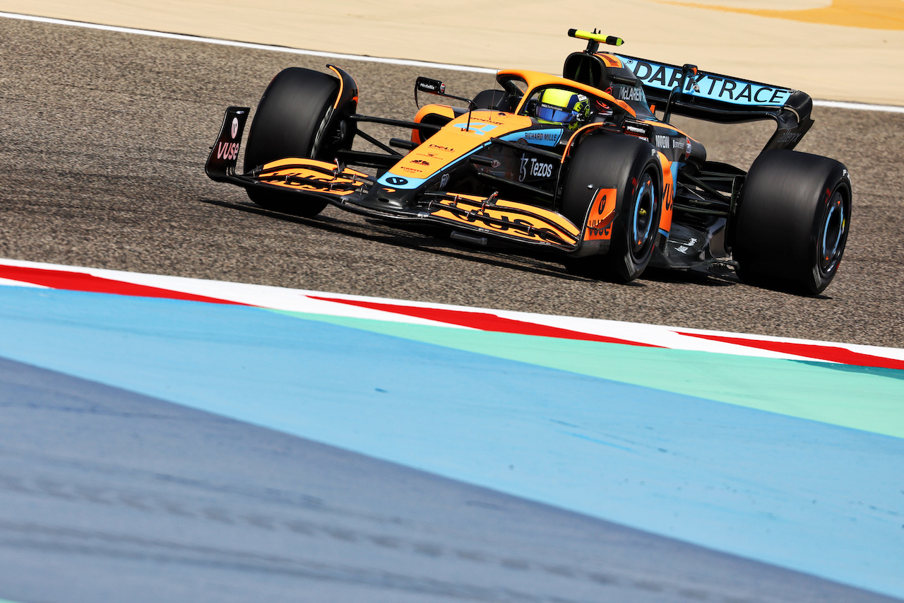TEST BAHRAIN, Lando Norris (GBR) McLaren MCL36.
10.03.2022. Formula 1 Testing, Sakhir, Bahrain, Day One.
- www.xpbimages.com, EMail: requests@xpbimages.com © Copyright: Batchelor / XPB Images