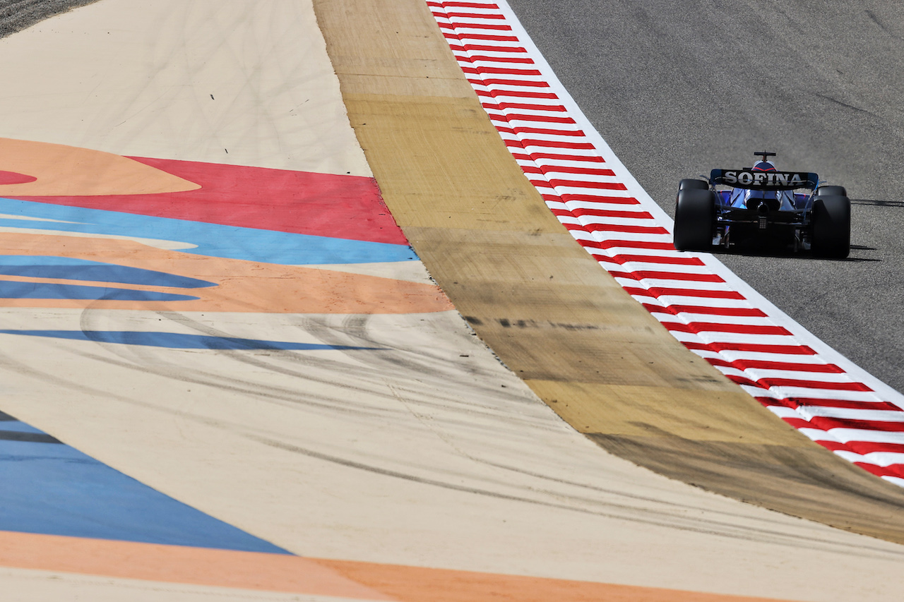 TEST BAHRAIN, Alexander Albon (THA) Williams Racing FW44.
10.03.2022. Formula 1 Testing, Sakhir, Bahrain, Day One.
- www.xpbimages.com, EMail: requests@xpbimages.com © Copyright: Moy / XPB Images