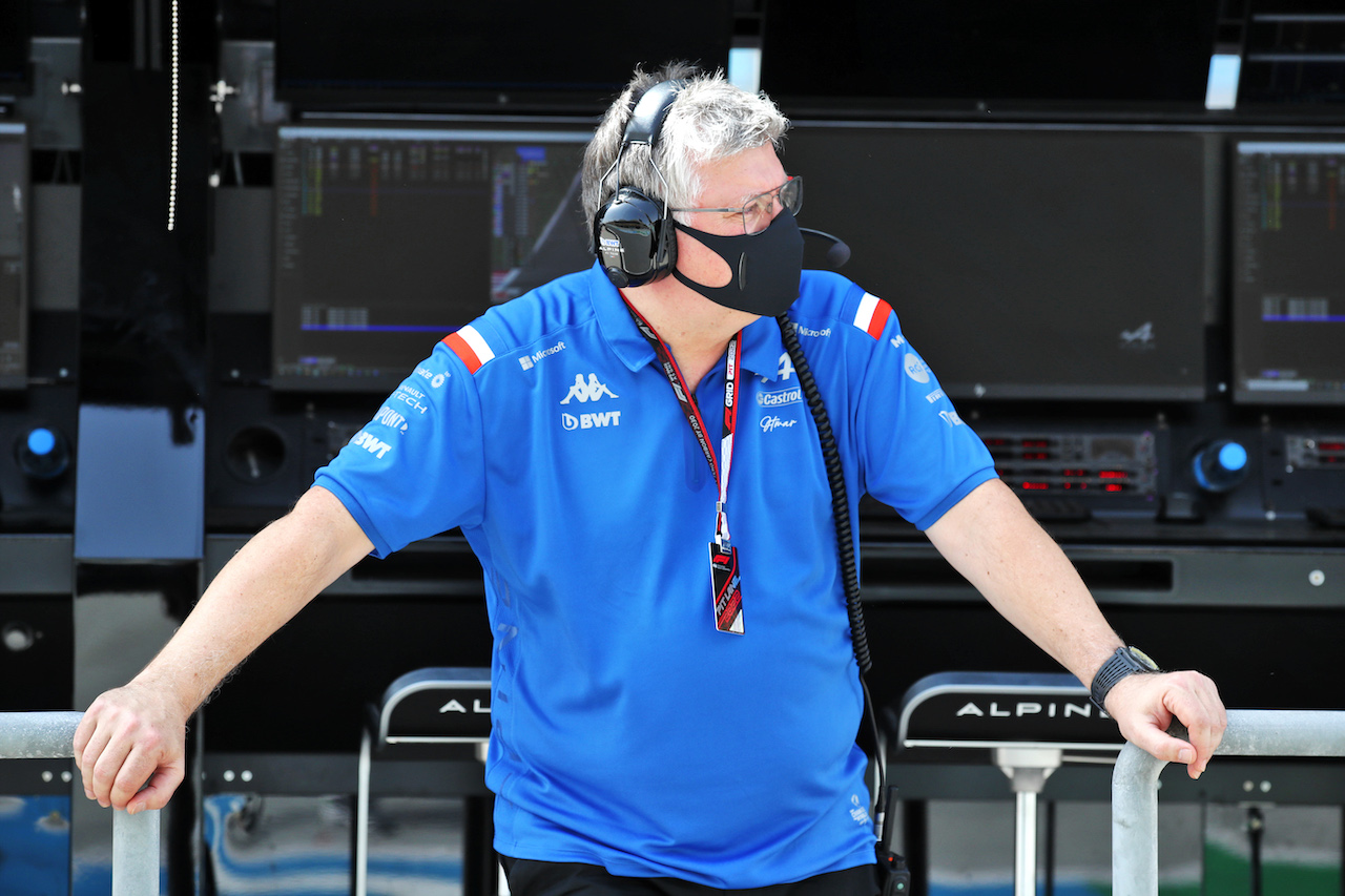 TEST BAHRAIN, Otmar Szafnauer (USA) Alpine F1 Team, Team Principal.
10.03.2022. Formula 1 Testing, Sakhir, Bahrain, Day One.
 - www.xpbimages.com, EMail: requests@xpbimages.com © Copyright: Coates / XPB Images