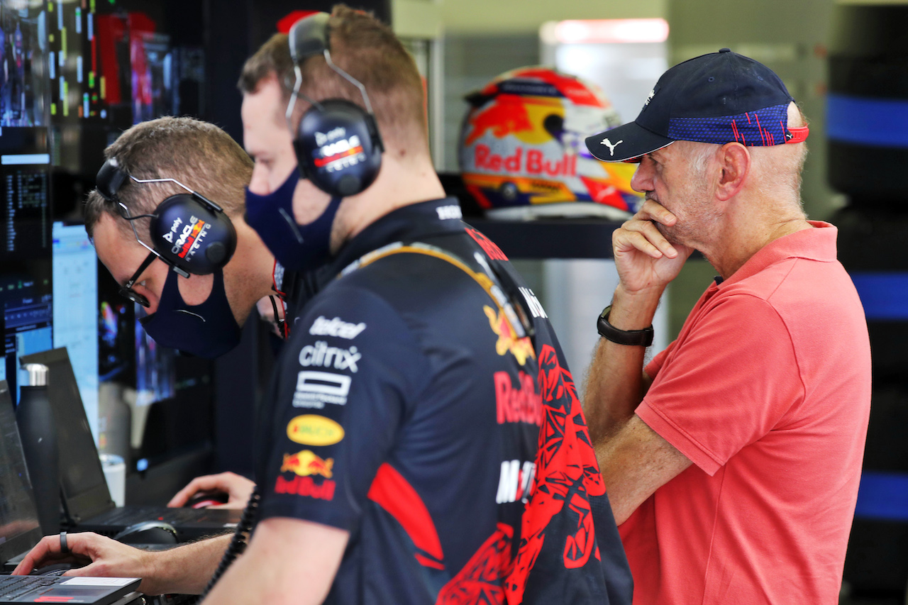 TEST BAHRAIN, Adrian Newey (GBR) Red Bull Racing Chief Technical Officer.
10.03.2022. Formula 1 Testing, Sakhir, Bahrain, Day One.
 - www.xpbimages.com, EMail: requests@xpbimages.com © Copyright: Coates / XPB Images