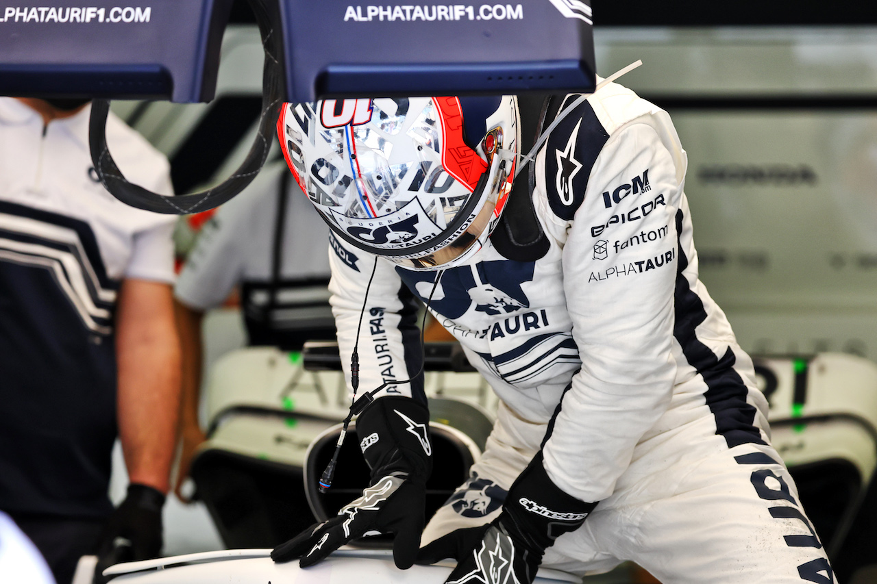 TEST BAHRAIN, Pierre Gasly (FRA) AlphaTauri AT03.
10.03.2022. Formula 1 Testing, Sakhir, Bahrain, Day One.
- www.xpbimages.com, EMail: requests@xpbimages.com © Copyright: Batchelor / XPB Images