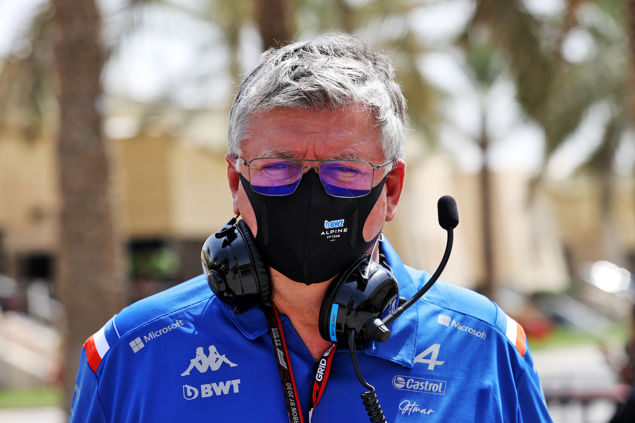 TEST BAHRAIN, Otmar Szafnauer (USA) Alpine F1 Team, Team Principal.
10.03.2022. Formula 1 Testing, Sakhir, Bahrain, Day One.
- www.xpbimages.com, EMail: requests@xpbimages.com © Copyright: Moy / XPB Images