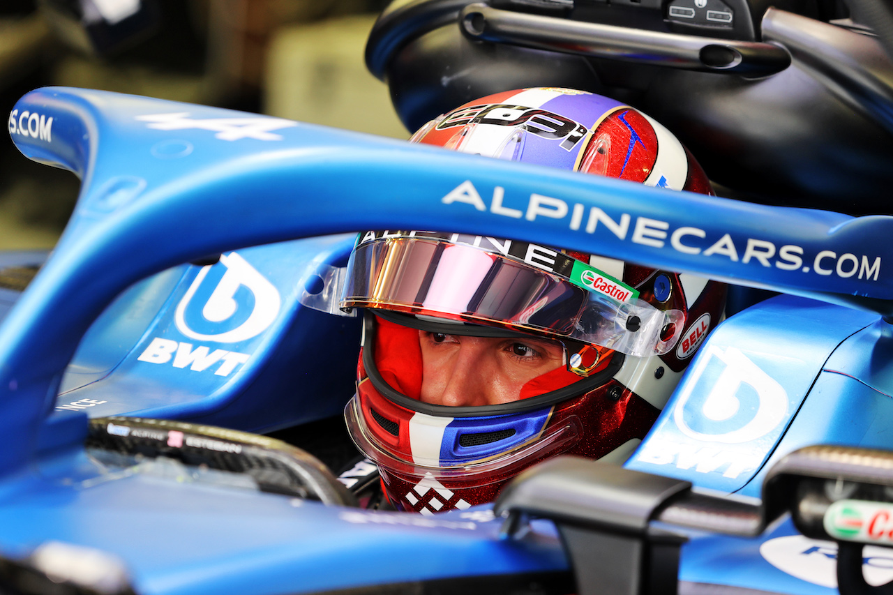 TEST BAHRAIN, Esteban Ocon (FRA) Alpine F1 Team A522.
10.03.2022. Formula 1 Testing, Sakhir, Bahrain, Day One.
- www.xpbimages.com, EMail: requests@xpbimages.com © Copyright: Moy / XPB Images
