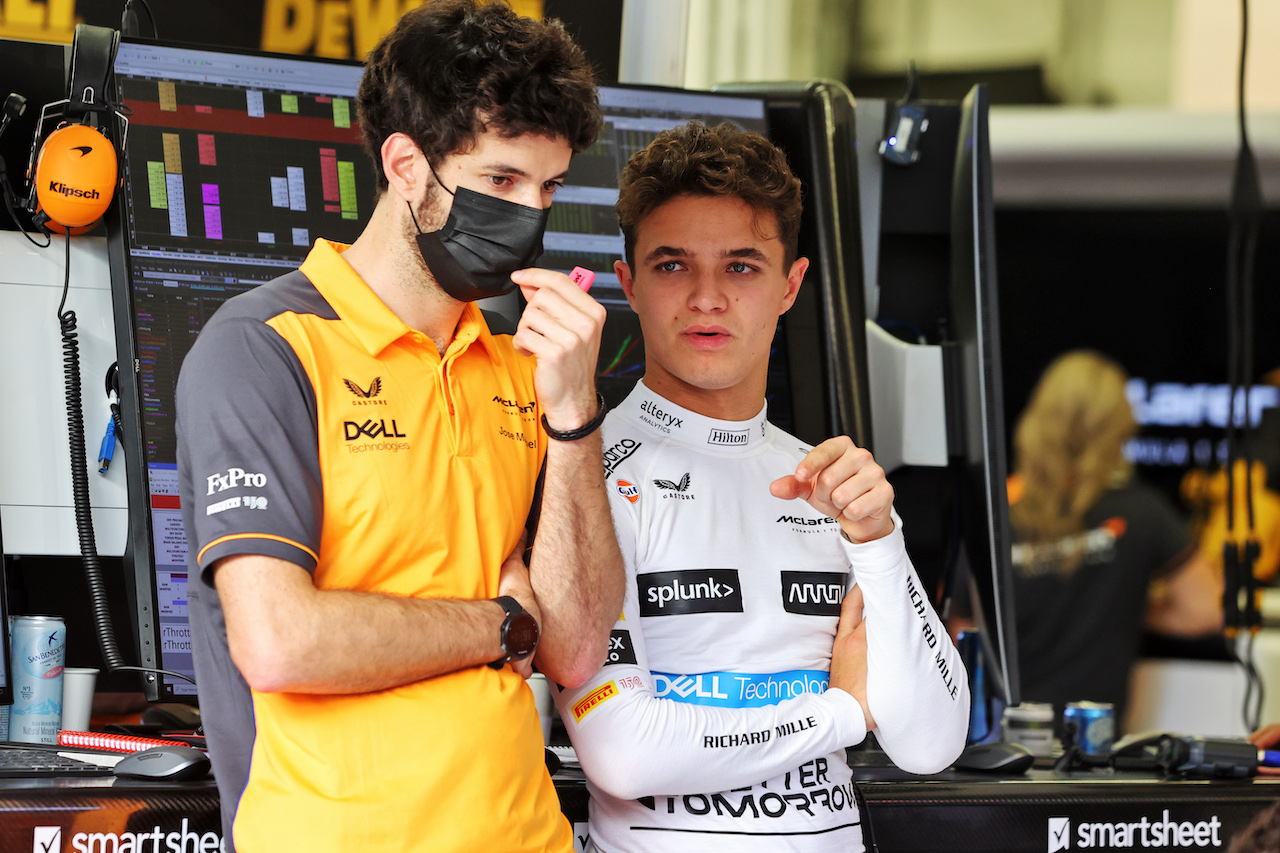 TEST BAHRAIN, Lando Norris (GBR) McLaren.
10.03.2022. Formula 1 Testing, Sakhir, Bahrain, Day One.
- www.xpbimages.com, EMail: requests@xpbimages.com © Copyright: Moy / XPB Images