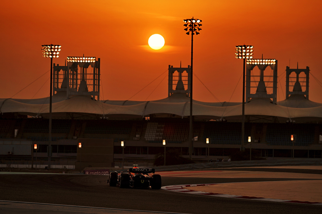 TEST BAHRAIN, Sergio Perez (MEX) Red Bull Racing RB18.
10.03.2022. Formula 1 Testing, Sakhir, Bahrain, Day One.
- www.xpbimages.com, EMail: requests@xpbimages.com © Copyright: Moy / XPB Images