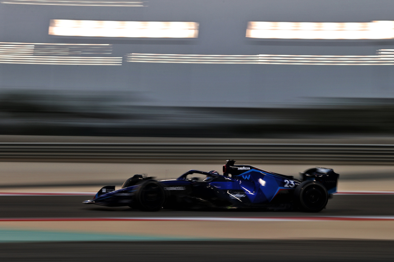 TEST BAHRAIN, Alexander Albon (THA) Williams Racing FW44.
10.03.2022. Formula 1 Testing, Sakhir, Bahrain, Day One.
- www.xpbimages.com, EMail: requests@xpbimages.com © Copyright: Moy / XPB Images