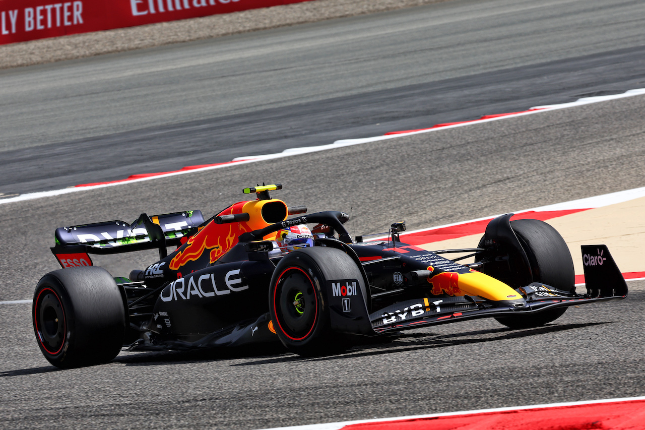 TEST BAHRAIN, Sergio Perez (MEX) Red Bull Racing RB18.
10.03.2022. Formula 1 Testing, Sakhir, Bahrain, Day One.
- www.xpbimages.com, EMail: requests@xpbimages.com © Copyright: Batchelor / XPB Images