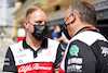 TEST BAHRAIN, (L to R): Valtteri Bottas (FIN) Mercedes AMG F1 with Frederic Vasseur (FRA) Alfa Romeo F1 Team Team Principal.
10.03.2022. Formula 1 Testing, Sakhir, Bahrain, Day One.
- www.xpbimages.com, EMail: requests@xpbimages.com © Copyright: Bearne / XPB Images