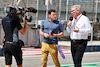 TEST BAHRAIN, (L to R): Will Buxton (GBR) F1 Digital Presenter with Ross Brawn (GBR) Managing Director, Motor Sports.
10.03.2022. Formula 1 Testing, Sakhir, Bahrain, Day One.
- www.xpbimages.com, EMail: requests@xpbimages.com © Copyright: Moy / XPB Images