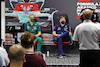 TEST BAHRAIN, (L to R): Mike Krack (LUX) Aston Martin F1 Team, Team Principal e Jost Capito (GER) Williams Racing Chief Executive Officer in the FIA Press Conference.
10.03.2022. Formula 1 Testing, Sakhir, Bahrain, Day One.
- www.xpbimages.com, EMail: requests@xpbimages.com © Copyright: Bearne / XPB Images