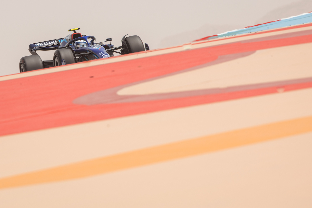 TEST BAHRAIN, Nicholas Latifi (CDN) Williams Racing FW44.
11.03.2022. Formula 1 Testing, Sakhir, Bahrain, Day Two.
- www.xpbimages.com, EMail: requests@xpbimages.com © Copyright: Bearne / XPB Images