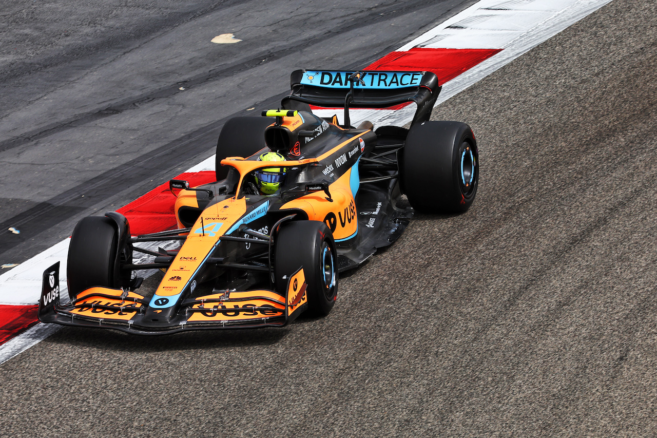 TEST BAHRAIN, Lando Norris (GBR) McLaren MCL36.
11.03.2022. Formula 1 Testing, Sakhir, Bahrain, Day Two.
- www.xpbimages.com, EMail: requests@xpbimages.com © Copyright: Batchelor / XPB Images