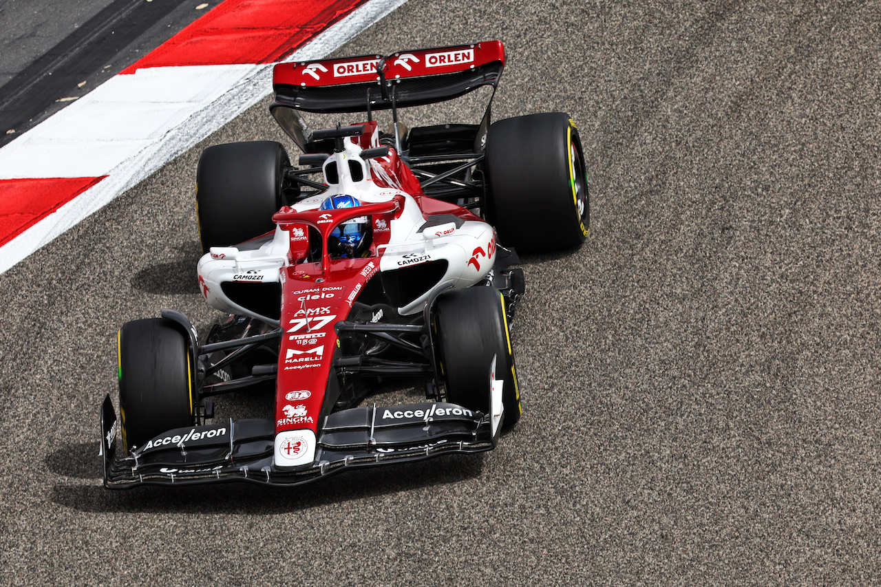TEST BAHRAIN, Valtteri Bottas (FIN) Alfa Romeo F1 Team C42.
11.03.2022. Formula 1 Testing, Sakhir, Bahrain, Day Two.
- www.xpbimages.com, EMail: requests@xpbimages.com © Copyright: Batchelor / XPB Images