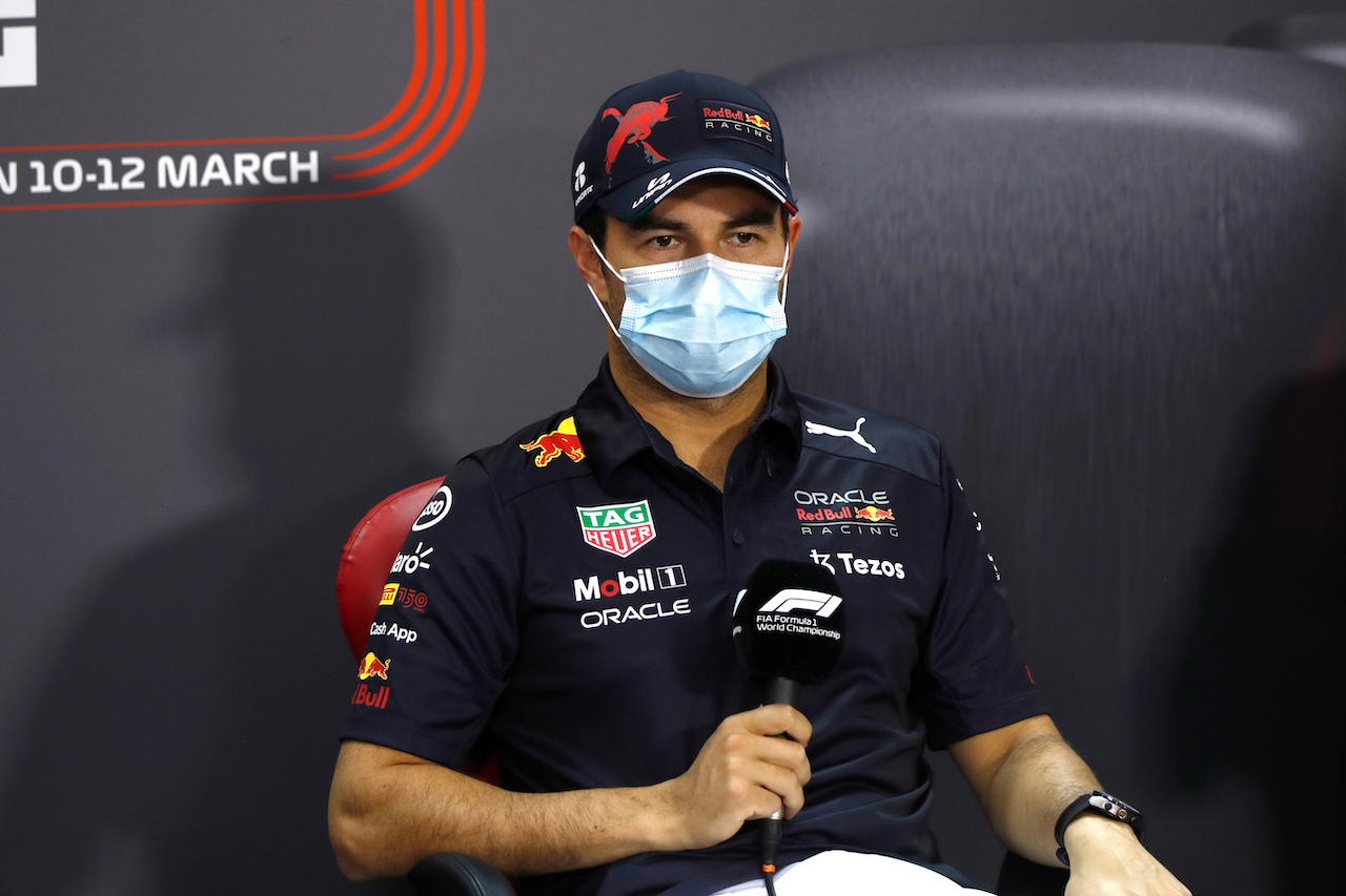 TEST BAHRAIN, Sergio Perez (MEX) Red Bull Racing in the FIA Press Conference.
11.03.2022. Formula 1 Testing, Sakhir, Bahrain, Day Two.
- www.xpbimages.com, EMail: requests@xpbimages.com © Copyright: XPB Images