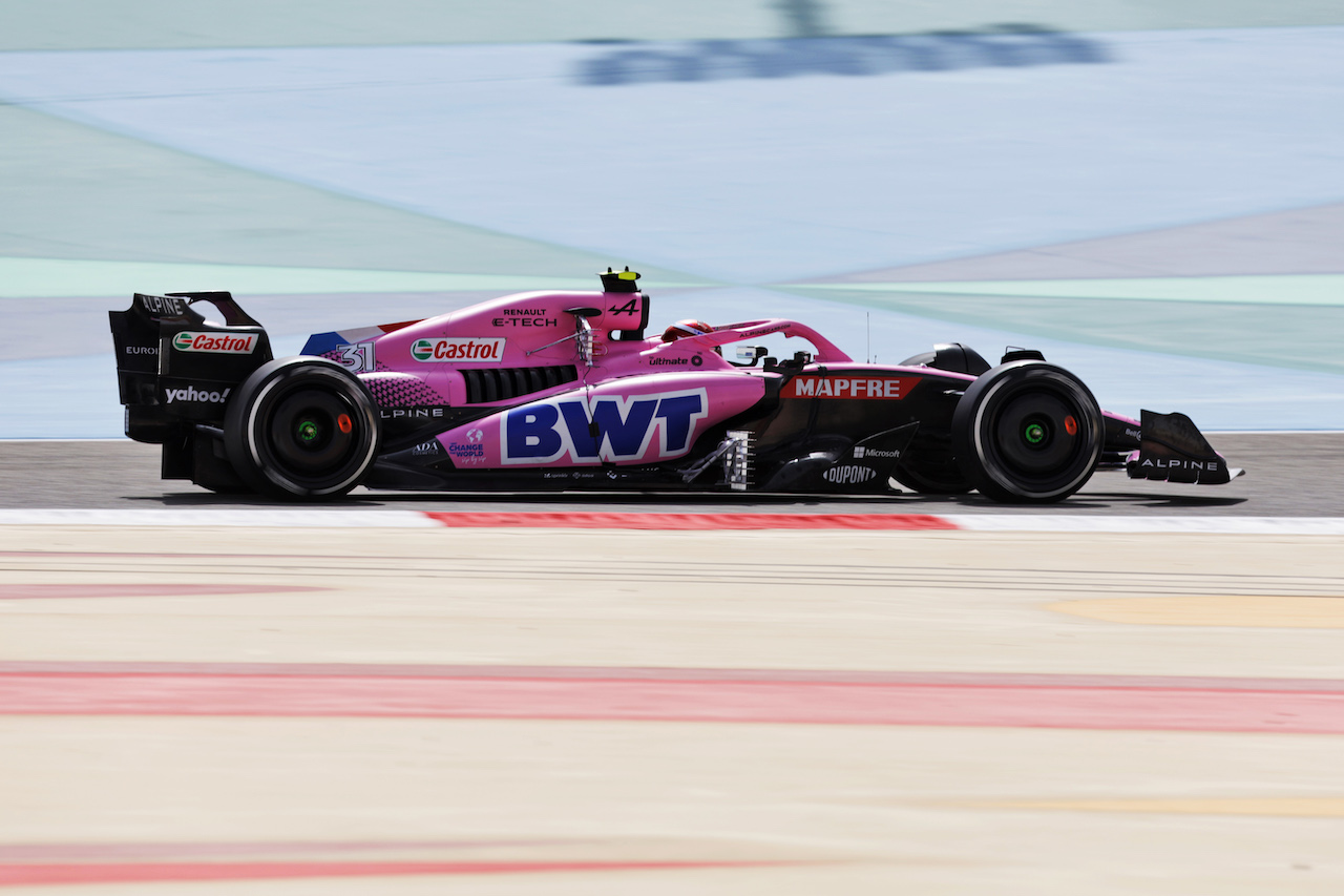 TEST BAHRAIN, Esteban Ocon (FRA) Alpine F1 Team A522.
11.03.2022. Formula 1 Testing, Sakhir, Bahrain, Day Two.
- www.xpbimages.com, EMail: requests@xpbimages.com © Copyright: Bearne / XPB Images