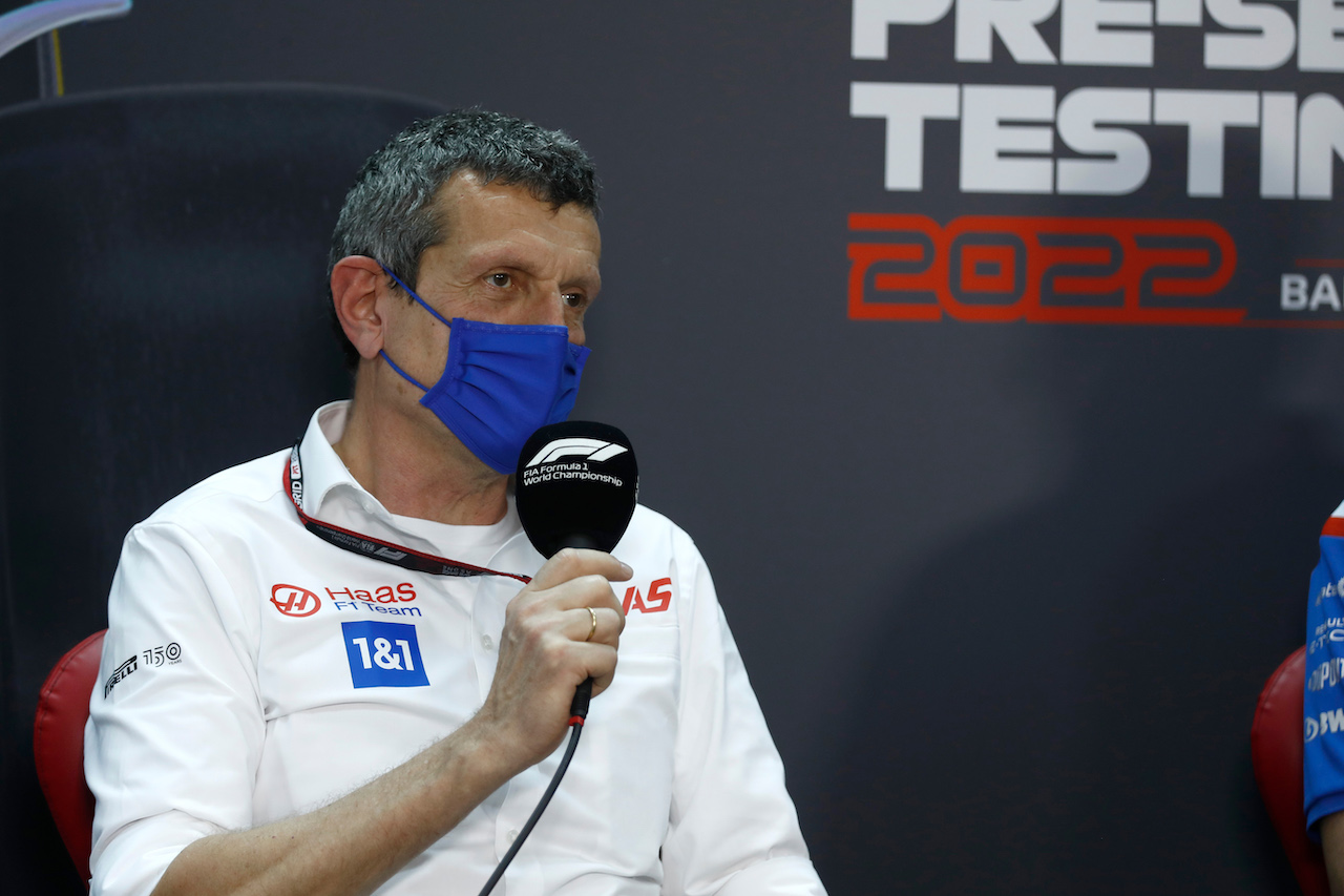 TEST BAHRAIN, Guenther Steiner (ITA) Haas F1 Team Prinicipal in the FIA Press Conference.
11.03.2022. Formula 1 Testing, Sakhir, Bahrain, Day Two.
- www.xpbimages.com, EMail: requests@xpbimages.com © Copyright: XPB Images