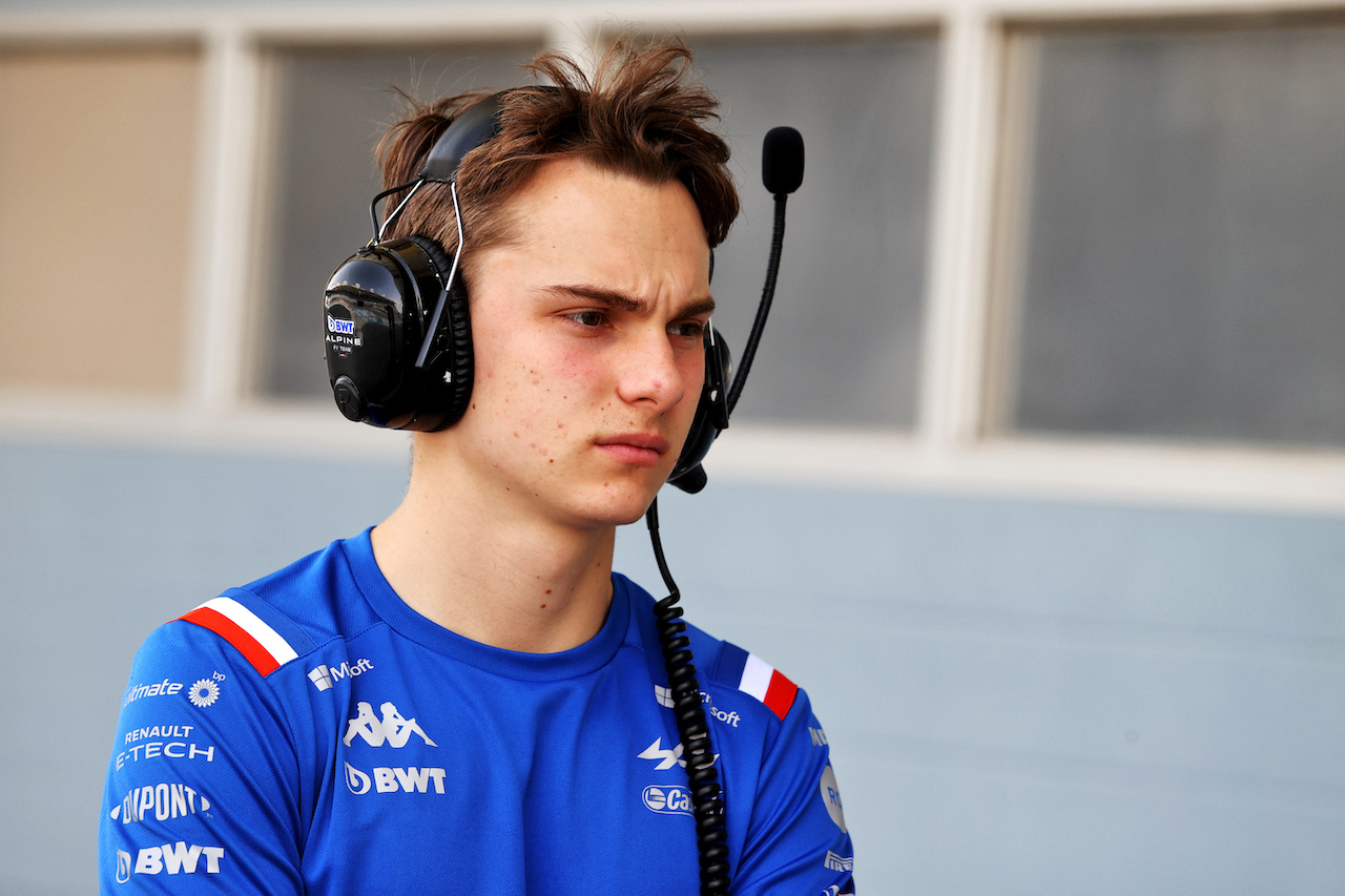 TEST BAHRAIN, Oscar Piastri (AUS) Alpine F1 Team Reserve Driver.
11.03.2022. Formula 1 Testing, Sakhir, Bahrain, Day Two.
- www.xpbimages.com, EMail: requests@xpbimages.com © Copyright: Moy / XPB Images