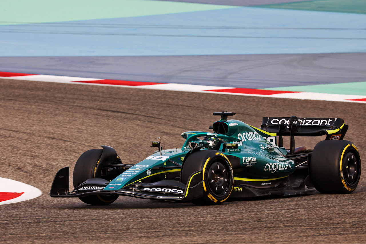 TEST BAHRAIN, Lance Stroll (CDN) Aston Martin F1 Team AMR22.
11.03.2022. Formula 1 Testing, Sakhir, Bahrain, Day Two.
- www.xpbimages.com, EMail: requests@xpbimages.com © Copyright: Batchelor / XPB Images