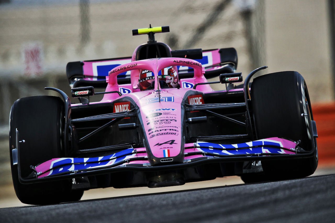 TEST BAHRAIN, Esteban Ocon (FRA) Alpine F1 Team A522.
11.03.2022. Formula 1 Testing, Sakhir, Bahrain, Day Two.
 - www.xpbimages.com, EMail: requests@xpbimages.com © Copyright: Coates / XPB Images