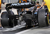 TEST BAHRAIN, Mechanics go out to collect the McLaren MCL36 of Lando Norris (GBR), who stopped on track.
11.03.2022. Formula 1 Testing, Sakhir, Bahrain, Day Two.
- www.xpbimages.com, EMail: requests@xpbimages.com © Copyright: Bearne / XPB Images