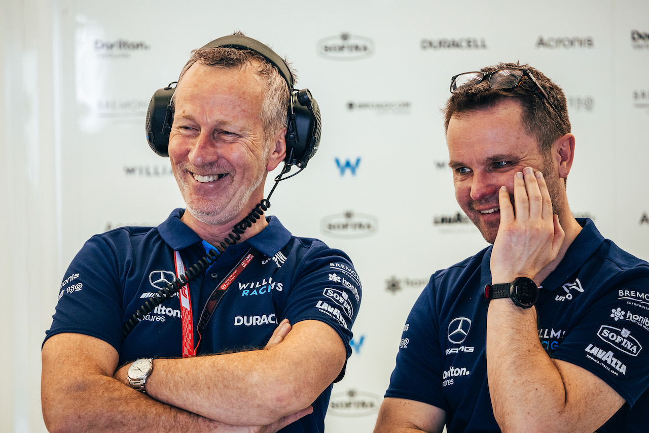 TEST BAHRAIN, (L to R): David Worner (GBR) Williams Racing Design Director with Doug Nevill (GBR) Williams Racing Head of Mechanical Design.
12.03.2022. Formula 1 Testing, Sakhir, Bahrain, Day Three.
- www.xpbimages.com, EMail: requests@xpbimages.com © Copyright: Bearne / XPB Images