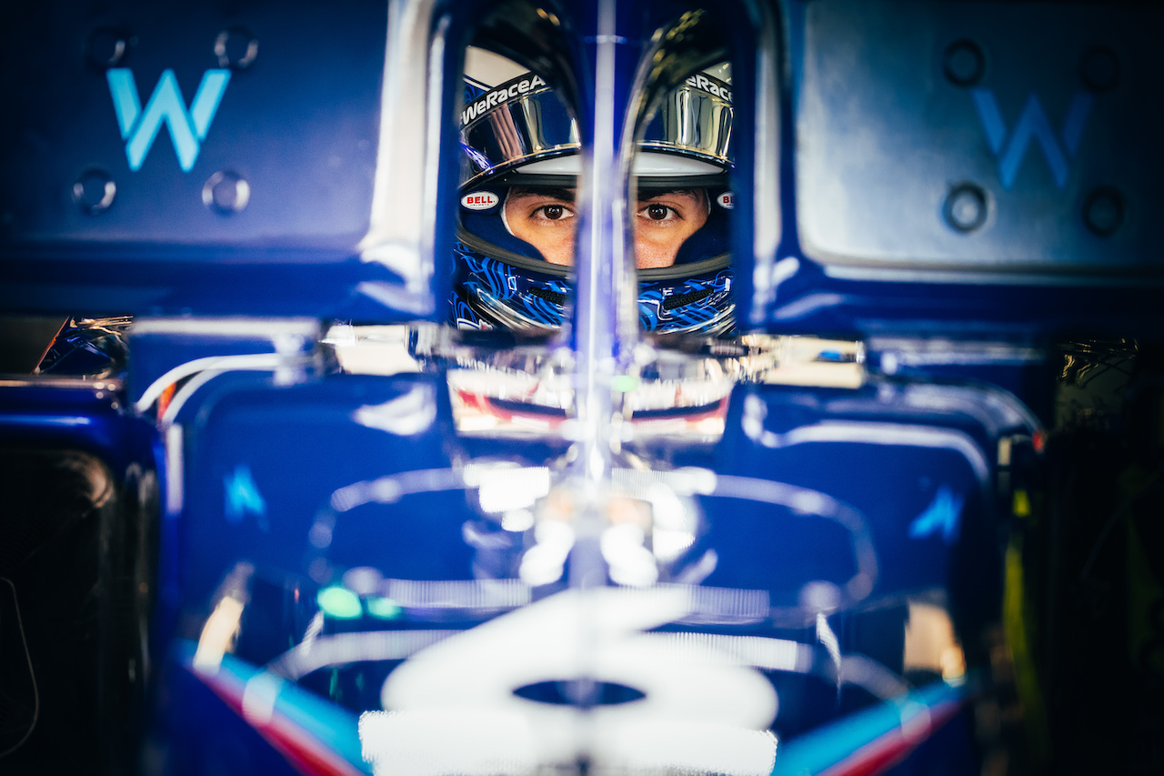 TEST BAHRAIN, Nicholas Latifi (CDN) Williams Racing FW44.
12.03.2022. Formula 1 Testing, Sakhir, Bahrain, Day Three.
- www.xpbimages.com, EMail: requests@xpbimages.com © Copyright: Bearne / XPB Images