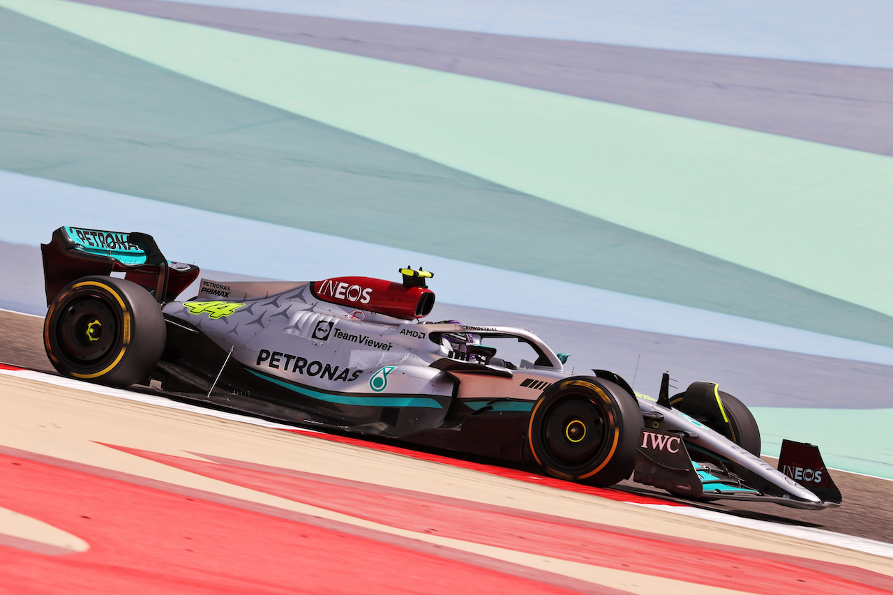 TEST BAHRAIN, Lewis Hamilton (GBR) Mercedes AMG F1 W13.
12.03.2022. Formula 1 Testing, Sakhir, Bahrain, Day Three.
- www.xpbimages.com, EMail: requests@xpbimages.com © Copyright: Moy / XPB Images