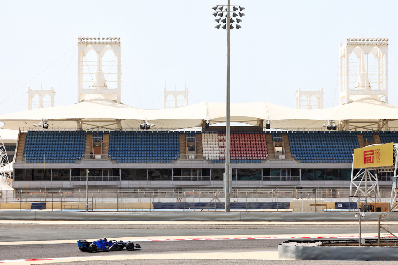 TEST BAHRAIN, Nicholas Latifi (CDN) Williams Racing FW44.
12.03.2022. Formula 1 Testing, Sakhir, Bahrain, Day Three.
- www.xpbimages.com, EMail: requests@xpbimages.com © Copyright: Batchelor / XPB Images