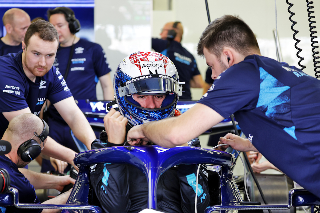 TEST BAHRAIN, Nicholas Latifi (CDN) Williams Racing FW44.
12.03.2022. Formula 1 Testing, Sakhir, Bahrain, Day Three.
- www.xpbimages.com, EMail: requests@xpbimages.com © Copyright: Bearne / XPB Images