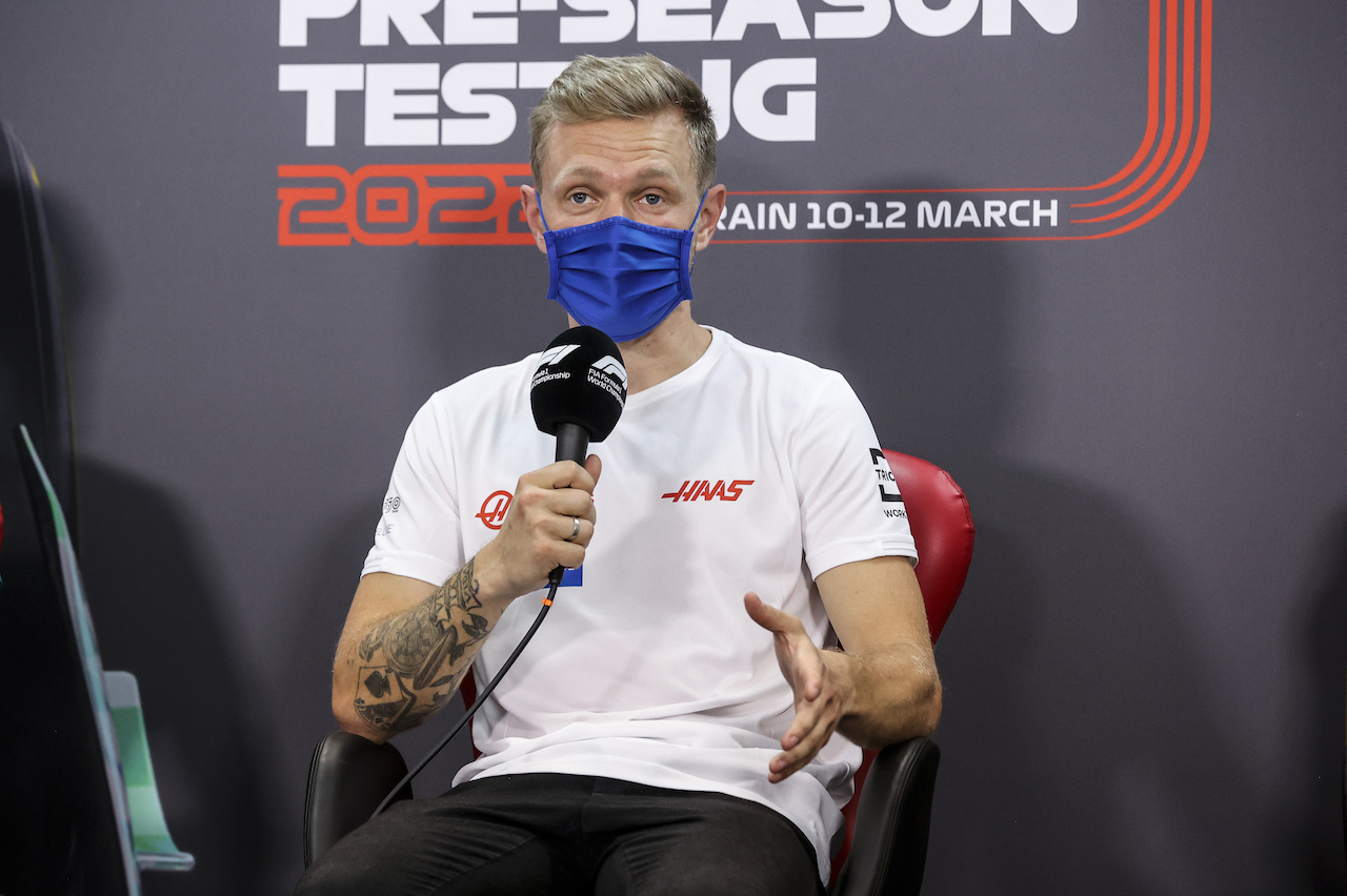 TEST BAHRAIN, Kevin Magnussen (DEN) Haas F1 Team in the FIA Press Conference.
12.03.2022. Formula 1 Testing, Sakhir, Bahrain, Day Three.
- www.xpbimages.com, EMail: requests@xpbimages.com © Copyright: XPB Images