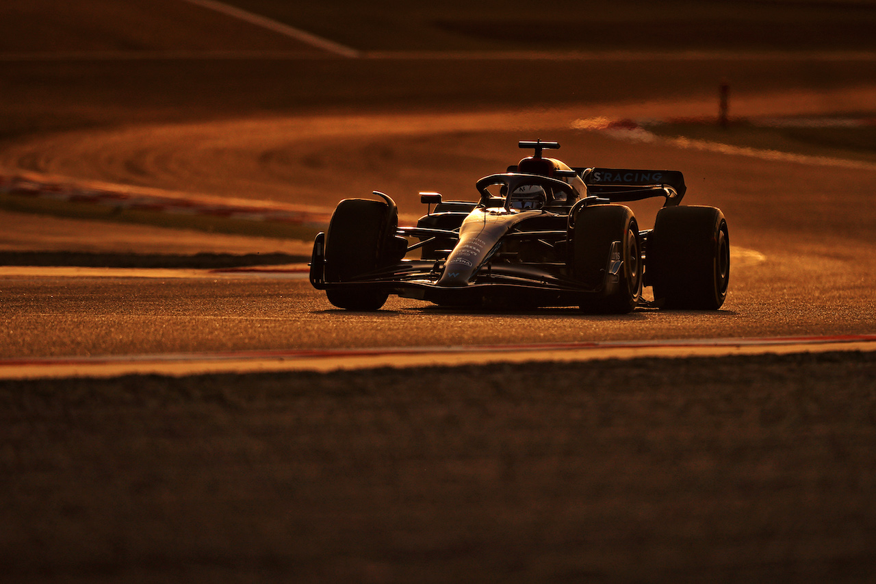 TEST BAHRAIN, Nicholas Latifi (CDN) Williams Racing FW44.
12.03.2022. Formula 1 Testing, Sakhir, Bahrain, Day Three.
- www.xpbimages.com, EMail: requests@xpbimages.com © Copyright: Moy / XPB Images