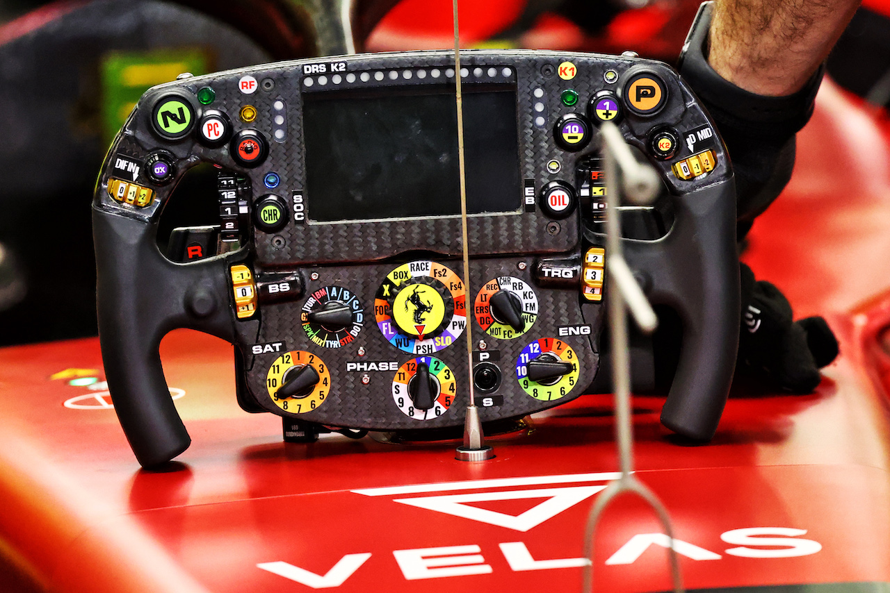 TEST BAHRAIN, Ferrari F1-75 - steering wheel.
12.03.2022. Formula 1 Testing, Sakhir, Bahrain, Day Three.
- www.xpbimages.com, EMail: requests@xpbimages.com © Copyright: Batchelor / XPB Images