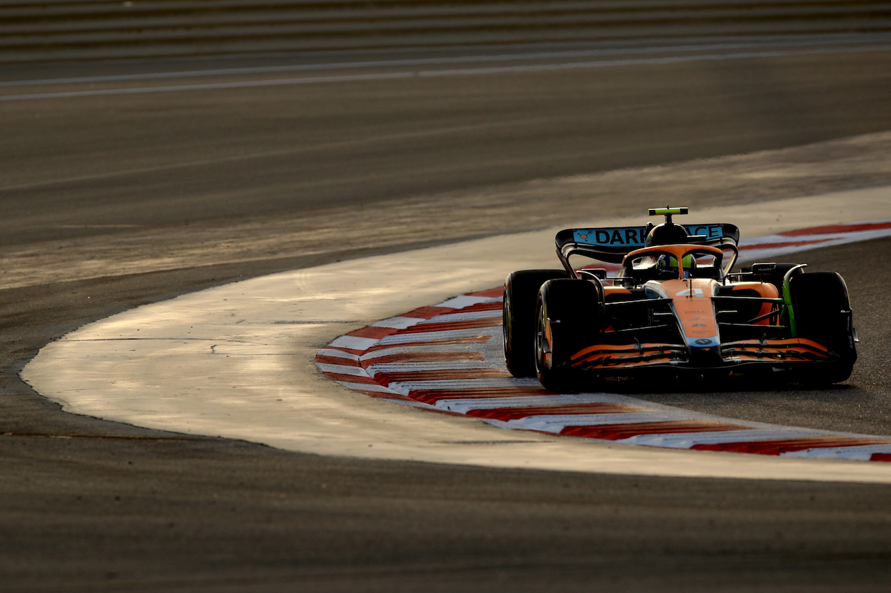 TEST BAHRAIN, Lando Norris (GBR) McLaren MCL36.
12.03.2022. Formula 1 Testing, Sakhir, Bahrain, Day Three.
 - www.xpbimages.com, EMail: requests@xpbimages.com © Copyright: Coates / XPB Images