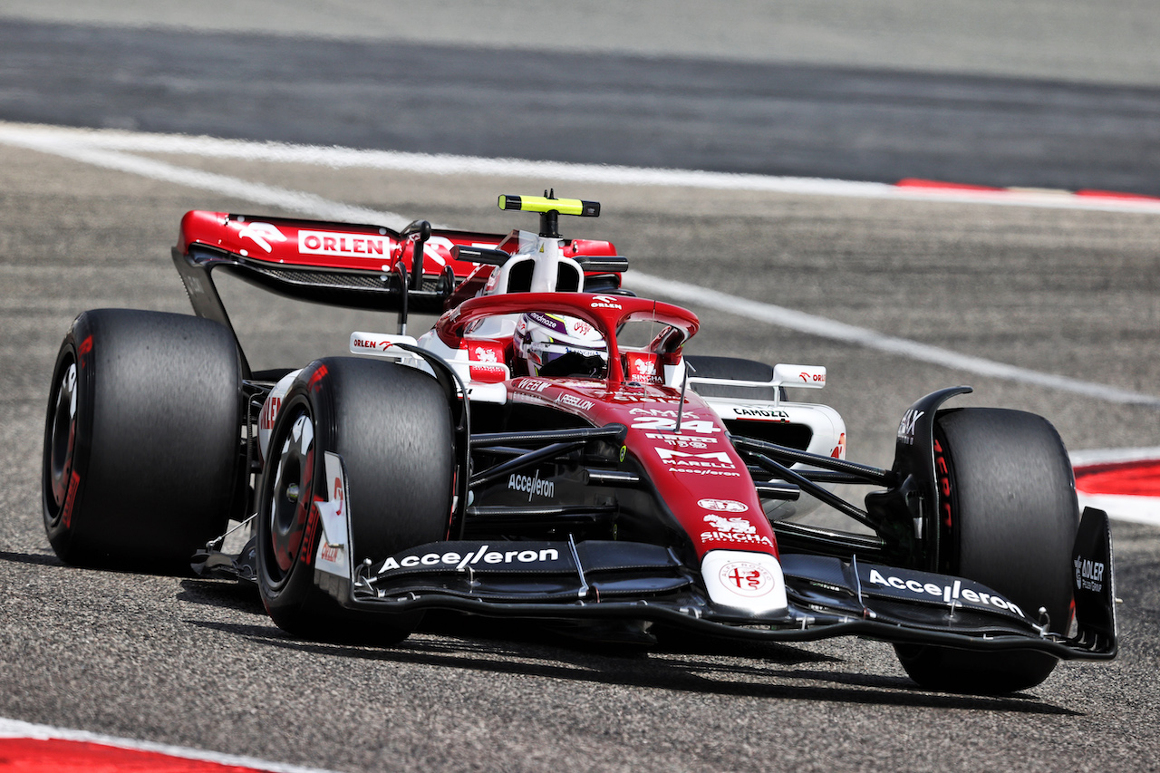 TEST BAHRAIN, Guanyu Zhou (CHN) Alfa Romeo F1 Team C42.
12.03.2022. Formula 1 Testing, Sakhir, Bahrain, Day Three.
- www.xpbimages.com, EMail: requests@xpbimages.com © Copyright: Moy / XPB Images