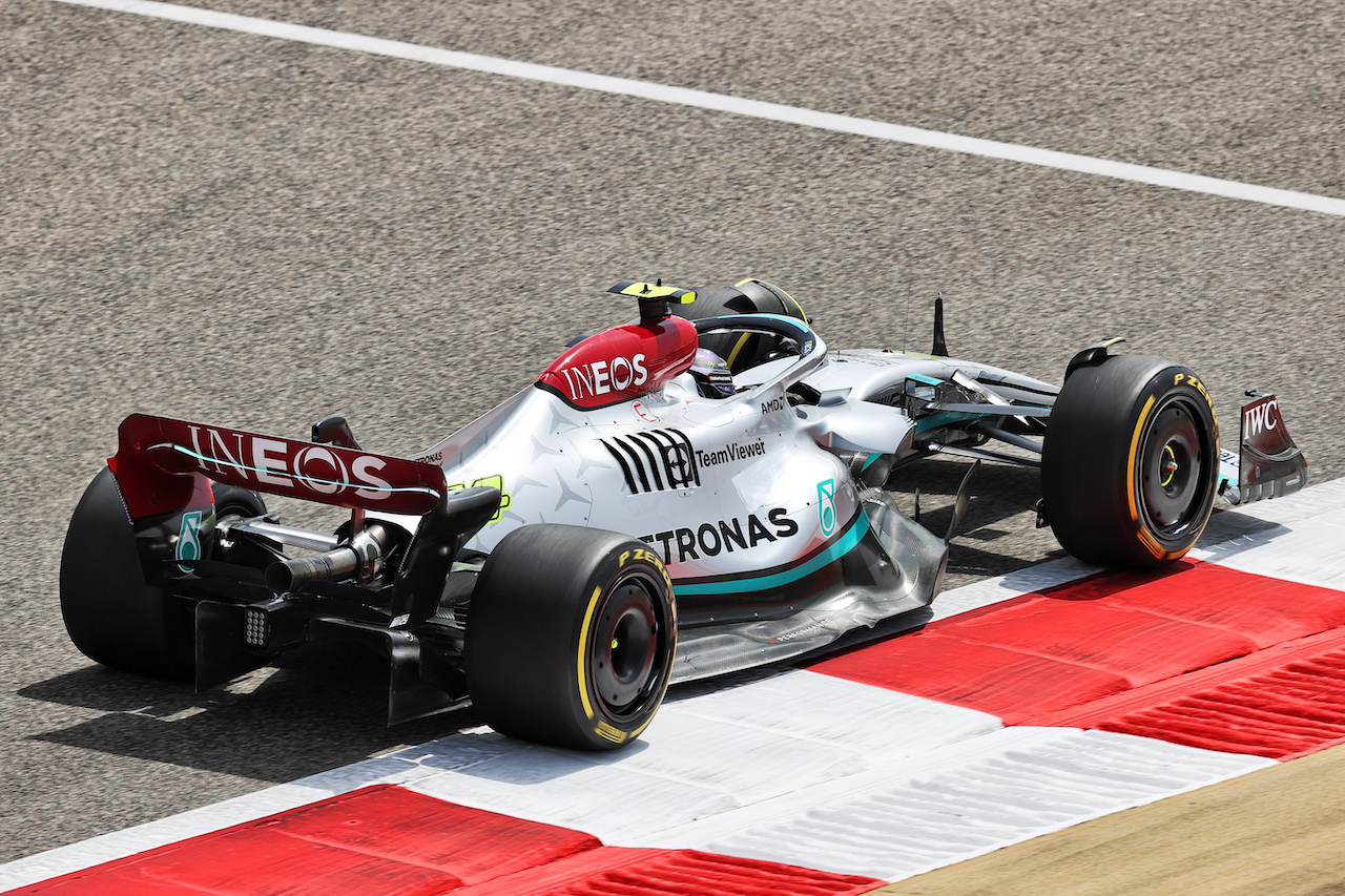 TEST BAHRAIN, Lewis Hamilton (GBR) Mercedes AMG F1 W13.
12.03.2022. Formula 1 Testing, Sakhir, Bahrain, Day Three.
- www.xpbimages.com, EMail: requests@xpbimages.com © Copyright: Moy / XPB Images